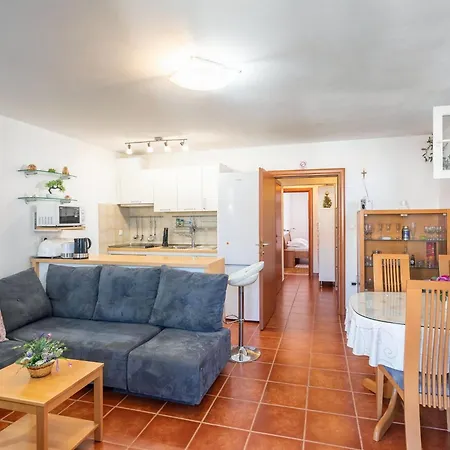 Apartment Zara - Two Bedroom With Balcony - St *