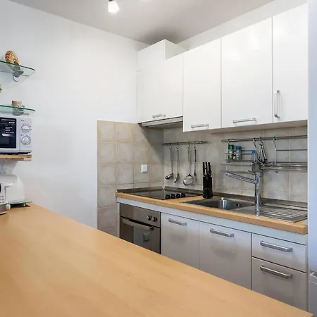 Zara - Two Bedroom With Balcony - St *